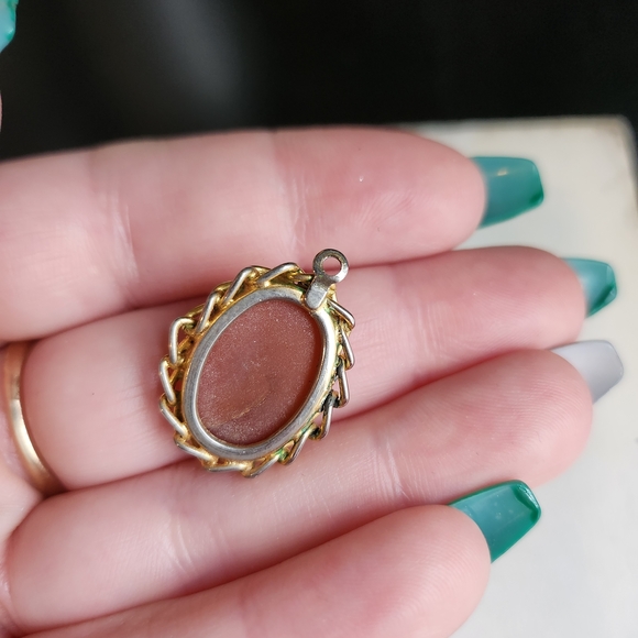 Dainty Gemstone Pendants Gold Tone Black Tiger's Eye And Carnelian - Picture 7 of 9